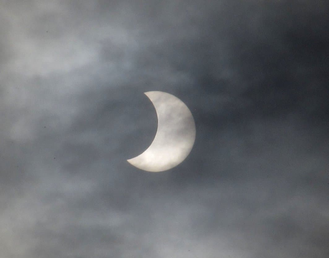 1-TITULNI-slunce-zatmeni-2011