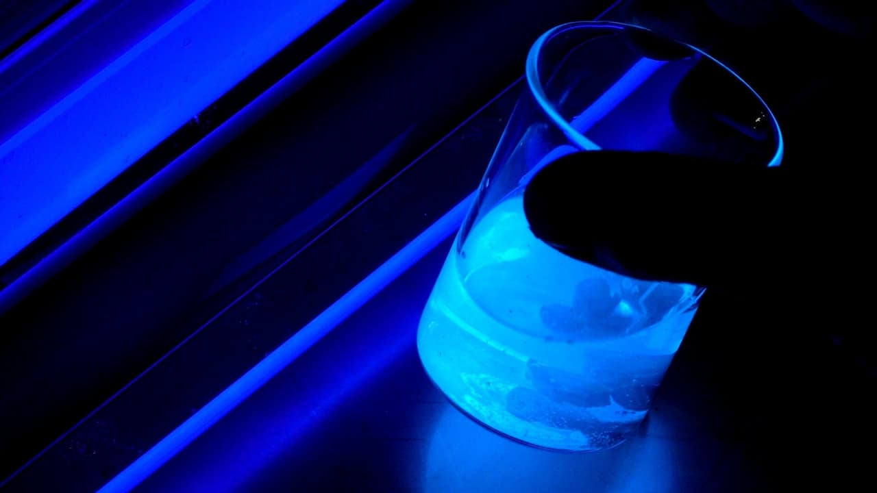 2021 06 IQB Luminiscence uvodka 1.1.1