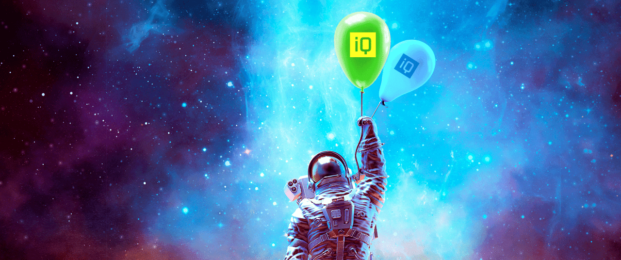 2402 narozeniny kosmonaut 1920x804